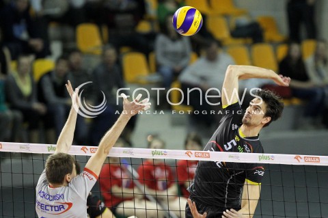  02.02.2013 KIELCE SIATKOWKA PLUS LIGA 2012/2013<br />MEN VOLLEYBALL POLAND POLISH PLUSLIGA LEAGUE SEASON 2012/2013 <br />MECZ EFFECTOR KIELCE - PGE SKRA BELCHATOW N/Z WYTZE KOOISTRA GRZEGORZ KOKOCINSKI  