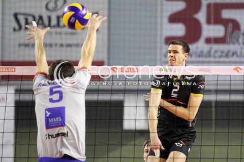 02.02.2013 KIELCE SIATKOWKA PLUS LIGA 2012/2013<br />MEN VOLLEYBALL POLAND POLISH PLUSLIGA LEAGUE SEASON 2012/2013 <br />MECZ EFFECTOR KIELCE - PGE SKRA BELCHATOW N/Z MARIUSZ WLAZLY MILOSZ ZNISZCZOL  