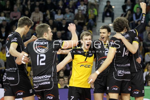  02.02.2013 KIELCE SIATKOWKA PLUS LIGA 2012/2013<br />MEN VOLLEYBALL POLAND POLISH PLUSLIGA LEAGUE SEASON 2012/2013 <br />MECZ EFFECTOR KIELCE - PGE SKRA BELCHATOW N/Z KACPER TUROBOS MARIUSZ WLAZLY RADOSC  