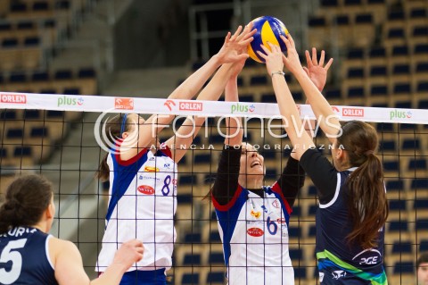  04.02.2013 ORLEN LIGA SIATKOWKA KOBIET ORGANIKA BUDOWLANI LODZ ATOM TREFL SOPOT N/Z  DOMINIKA GOLEC MARTA WOJCIK  