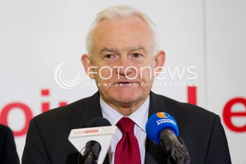  09.02.2013 RZESZOW WIZYTA PRZEWODNICZACEGO SLD LESZKA MILLERA W RZESZOWIE<br />N/Z LESZEK MILLER  