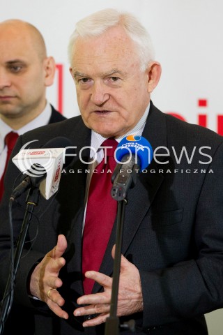  09.02.2013 RZESZOW WIZYTA PRZEWODNICZACEGO SLD LESZKA MILLERA W RZESZOWIE<br />N/Z LESZEK MILLER  