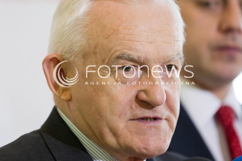  09.02.2013 RZESZOW WIZYTA PRZEWODNICZACEGO SLD LESZKA MILLERA W RZESZOWIE<br />N/Z LESZEK MILLER  