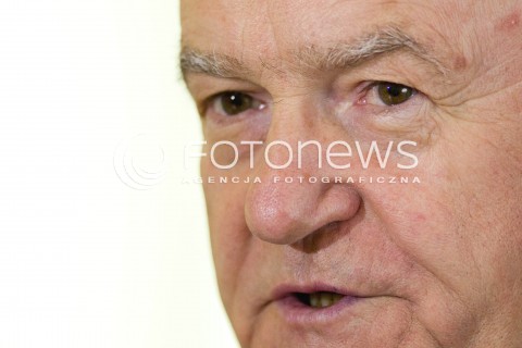  09.02.2013 RZESZOW WIZYTA PRZEWODNICZACEGO SLD LESZKA MILLERA W RZESZOWIE<br />N/Z LESZEK MILLER  