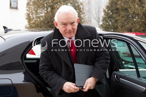  09.02.2013 RZESZOW WIZYTA PRZEWODNICZACEGO SLD LESZKA MILLERA W RZESZOWIE<br />N/Z LESZEK MILLER  