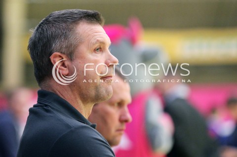  13.02.2013 MIELEC PILKA RECZNA PGNIG SUPERLIGA MEZCZYZN SEZON 2012/2013 MECZ TAURON STAL MIELEC - VIVE TARGI KIELCE<br />N/Z BOGDAN WENTA TRENER ( HEAD COACH )  