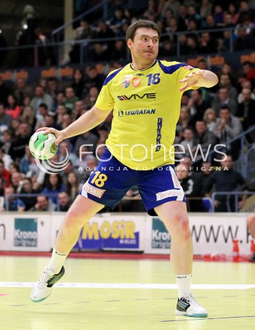  13.02.2013 MIELEC PILKA RECZNA PGNIG SUPERLIGA MEZCZYZN SEZON 2012/2013 MECZ TAURON STAL MIELEC - VIVE TARGI KIELCE<br />N/Z RASTKO STOJKOVIC  