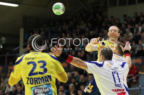  13.02.2013 MIELEC PILKA RECZNA PGNIG SUPERLIGA MEZCZYZN SEZON 2012/2013 MECZ TAURON STAL MIELEC - VIVE TARGI KIELCE<br />N/Z KAROL BIELECKI UROS ZORMAN MIROSLAW GUDZ  