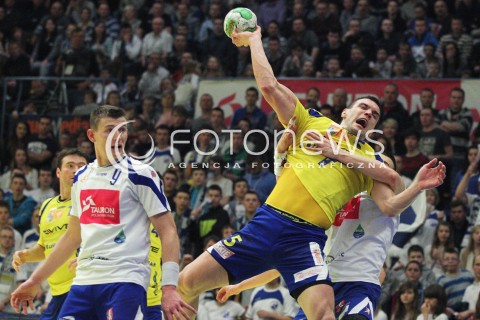  13.02.2013 MIELEC PILKA RECZNA PGNIG SUPERLIGA MEZCZYZN SEZON 2012/2013 MECZ TAURON STAL MIELEC - VIVE TARGI KIELCE<br />N/Z MICHAL JURECKI MAREK SZPERA  