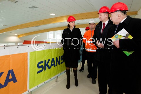  15.02.2013 PUSTKOW MINISTER SPORTU JOANNA MUCHA PODCZAS WIZYTACJI BUDOWY KRYTEGO BASENU<br />N/Z JOANNA MUCHA MINISTER  