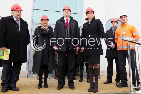 15.02.2013 PUSTKOW MINISTER SPORTU JOANNA MUCHA PODCZAS WIZYTACJI BUDOWY KRYTEGO BASENU<br />N/Z JOANNA MUCHA MINISTER  