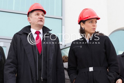  15.02.2013 PUSTKOW MINISTER SPORTU JOANNA MUCHA PODCZAS WIZYTACJI BUDOWY KRYTEGO BASENU<br />N/Z JOANNA MUCHA MINISTER  
