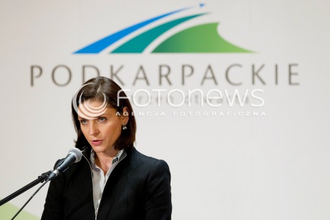  15.02.2013 RZESZOW PODKARPACKI KONGRES SPORTU POWSZECHNEGO Z UDZIALEM MINISTER SPORTU JOANNY MUCHY<br />N/Z JOANNA MUCHA MINISTER  