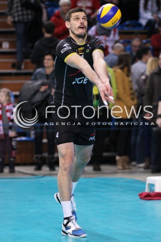  17.02.2013 RZESZOW SIATKOWKA PLUS LIGA 2012/2013 MEN VOLLEYBALL POLAND POLISH PLUSLIGA LEAGUE SEASON 2012/2013 MECZ ASSECO RESOVIA RZESZOW - PGE SKRA BELCHATOW N/Z DANIEL PLINSKI SYLWETKA  