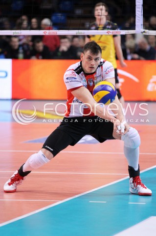  17.02.2013 RZESZOW SIATKOWKA PLUS LIGA 2012/2013 MEN VOLLEYBALL POLAND POLISH PLUSLIGA LEAGUE SEASON 2012/2013 MECZ ASSECO RESOVIA RZESZOW - PGE SKRA BELCHATOW N/Z ZBIGNIEW BARTMAN SYLWETKA  