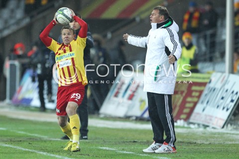  23.02.2013 KIELCE PILKA NOZNA POLSKA T-MOBILE EKSTRAKLASA SEZON 2012/2013 FOOTBALL POLISH EKSTRAKLASA SEASON 2012/2013 KORONA KIELCE - LEGIA WARSZAWA N/Z JAN URBAN TRENER ( HEAD COACH ) PAWEL SOBOLEWSKI  