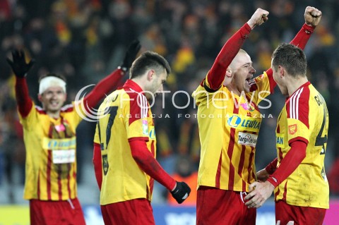  23.02.2013 KIELCE PILKA NOZNA POLSKA T-MOBILE EKSTRAKLASA SEZON 2012/2013 FOOTBALL POLISH EKSTRAKLASA SEASON 2012/2013 KORONA KIELCE - LEGIA WARSZAWA N/Z KAMIL KUZERA PAWEL GOLANSKI RADOSC  