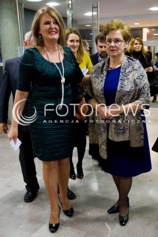  01.03.2013 RZESZOW KONFERENCJA KOBIETA AKTYWNA Z UDZIALEM PREZYDENTOWEJ DANUTY WALESY N/Z PREZYDENTOWA DANUTA WALESA ELZBIETA LUKACIJEWSKA  
