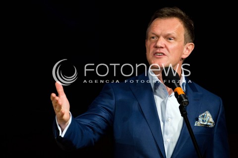  01.03.2013 RZESZOW KONFERENCJA KOBIETA AKTYWNA Z UDZIALEM PREZYDENTOWEJ DANUTY WALESY N/Z CEZARY PAZURA AKTOR  