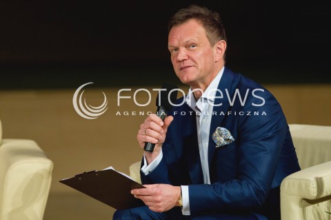  01.03.2013 RZESZOW KONFERENCJA KOBIETA AKTYWNA Z UDZIALEM PREZYDENTOWEJ DANUTY WALESY N/Z CEZARY PAZURA AKTOR  