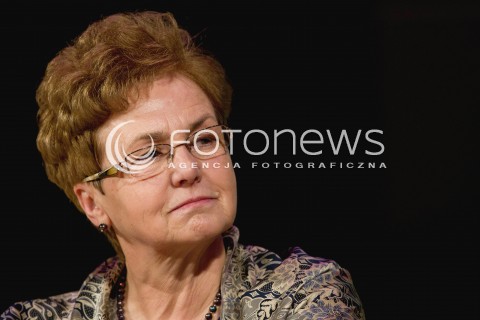  01.03.2013 RZESZOW KONFERENCJA KOBIETA AKTYWNA Z UDZIALEM PREZYDENTOWEJ DANUTY WALESY N/Z DANUTA WALESA PREZYDENTOWA  