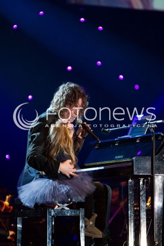  02.03.2013 KONCERT OPISANIE SWIATA ZESPOL PIOTR RUBIK ATLAS ARENA LODZ N/Z PIOTR RUBIK HELENKA   