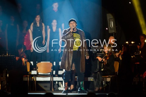  02.03.2013 KONCERT OPISANIE SWIATA ZESPOL PIOTR RUBIK ATLAS ARENA LODZ N/Z MICHAL GASZ   