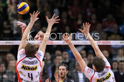  04.03.2013 RZESZOW SIATKOWKA PLUS LIGA 2012/2013 MEN VOLLEYBALL POLAND POLISH PLUSLIGA LEAGUE SEASON 2012/2013 MECZ ASSECO RESOVIA RZESZOW - PGE SKRA BELCHATOW N/Z DANIEL PLINSKI PIOTR NOWAKOWSKI JOCHEN SCHOPS  