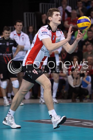  04.03.2013 RZESZOW SIATKOWKA PLUS LIGA 2012/2013 MEN VOLLEYBALL POLAND POLISH PLUSLIGA LEAGUE SEASON 2012/2013 MECZ ASSECO RESOVIA RZESZOW - PGE SKRA BELCHATOW N/Z PIOTR NOWAKOWSKI SYLWETKA  