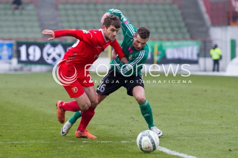  09.03.2013 BELCHATOW PILKA NOZNA T-MOBILE EKSTRAKLASA SEZON 2012/2013 FOOTBALL POLISH EKSTRAKLASA SEASON GKS BELCHATOW - WIDZEW LODZ  N/Z LUKASZ BROZ MATEUSZ MAK   