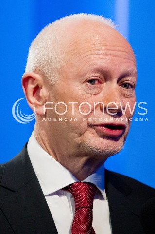  19.03.2013 RZESZOW PUNKTUALNIE O GODZINIE 5.00 MINISTER ADMINISTRACJI I CYFRYZACJI MICHAL BONI W STUDIU TELEWIZJI RZESZOW WLACZYL SYGNAL CYFROWY. OD TEGO CZASU 10 MILIONOW POLAKOW MA DOSTEP DO TELEWIZJI CYFROWEJ.<br />
19th March 2013 Poland Rzeszow. Michal Boni - The Minister of Digitisation and Administration officially switch-over from analogue to digital television in the studio TVP Rzeszow. Starting at 5 a.m. in the range of digital TV there were  10 million users in Poland.<br />
N/Z MINISTER MICHAL BONI SYLWETKA  