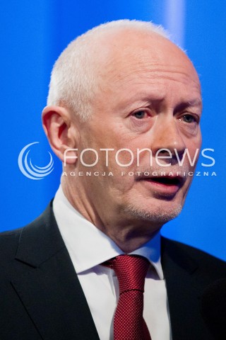  19.03.2013 RZESZOW PUNKTUALNIE O GODZINIE 5.00 MINISTER ADMINISTRACJI I CYFRYZACJI MICHAL BONI W STUDIU TELEWIZJI RZESZOW WLACZYL SYGNAL CYFROWY. OD TEGO CZASU 10 MILIONOW POLAKOW MA DOSTEP DO TELEWIZJI CYFROWEJ.<br />
19th March 2013 Poland Rzeszow. Michal Boni - The Minister of Digitisation and Administration officially switch-over from analogue to digital television in the studio TVP Rzeszow. Starting at 5 a.m. in the range of digital TV there were  10 million users in Poland.<br />
N/Z MINISTER MICHAL BONI SYLWETKA  