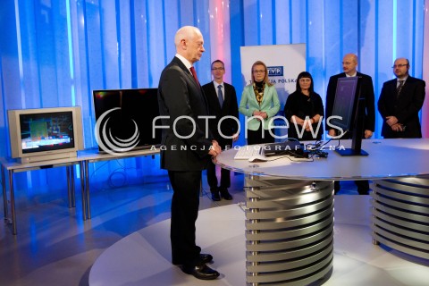  19.03.2013 RZESZOW PUNKTUALNIE O GODZINIE 5.00 MINISTER ADMINISTRACJI I CYFRYZACJI MICHAL BONI W STUDIU TELEWIZJI RZESZOW WLACZYL SYGNAL CYFROWY. OD TEGO CZASU 10 MILIONOW POLAKOW MA DOSTEP DO TELEWIZJI CYFROWEJ.<br />
19th March 2013 Poland Rzeszow. Michal Boni - The Minister of Digitisation and Administration officially switch-over from analogue to digital television in the studio TVP Rzeszow. Starting at 5 a.m. in the range of digital TV there were  10 million users in Poland.<br />
N/Z MINISTER MICHAL BONI  