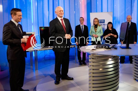  19.03.2013 RZESZOW PUNKTUALNIE O GODZINIE 5.00 MINISTER ADMINISTRACJI I CYFRYZACJI MICHAL BONI W STUDIU TELEWIZJI RZESZOW WLACZYL SYGNAL CYFROWY. OD TEGO CZASU 10 MILIONOW POLAKOW MA DOSTEP DO TELEWIZJI CYFROWEJ.<br />
19th March 2013 Poland Rzeszow. Michal Boni - The Minister of Digitisation and Administration officially switch-over from analogue to digital television in the studio TVP Rzeszow. Starting at 5 a.m. in the range of digital TV there were  10 million users in Poland.<br />
N/Z MINISTER MICHAL BONI  