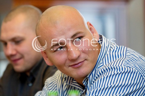  21.03.2013 RZESZOW KONFERENCJA PRASOWA PRZED GALA BOKSU WOJAK BOXING NIGHT KTORA ODBEDZIE SIE W KWIETNIU W RZESZOWIE N/Z ARTUR SZPILKA BOKSER  