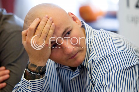  21.03.2013 RZESZOW KONFERENCJA PRASOWA PRZED GALA BOKSU WOJAK BOXING NIGHT KTORA ODBEDZIE SIE W KWIETNIU W RZESZOWIE N/Z ARTUR SZPILKA BOKSER  