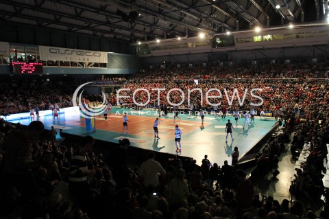  25.03.2013 RZESZOW SIATKOWKA PLUS LIGA 2012/2013 MEN VOLLEYBALL POLAND POLISH PLUSLIGA LEAGUE SEASON 2012/2013 MECZ ASSECO RESOVIA RZESZOW - DELECTA BYDGOSZCZ N/Z PODCZAS MECZU NA KILKANASCIE MINUT ZGASLO SWIATLO NA HALI PODPROMIE PRZEZ CO MECZ MUSIAL ZOSTAC WSTRZYMANY  