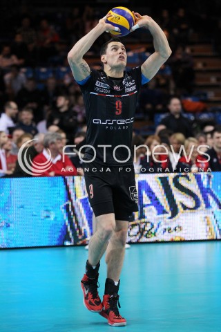  25.03.2013 RZESZOW SIATKOWKA PLUS LIGA 2012/2013 MEN VOLLEYBALL POLAND POLISH PLUSLIGA LEAGUE SEASON 2012/2013 MECZ ASSECO RESOVIA RZESZOW - DELECTA BYDGOSZCZ N/Z ZBIGNIEW BARTMAN SYLWETKA  