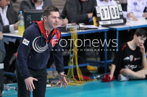 25.03.2013 RZESZOW SIATKOWKA PLUS LIGA 2012/2013 MEN VOLLEYBALL POLAND POLISH PLUSLIGA LEAGUE SEASON 2012/2013 MECZ ASSECO RESOVIA RZESZOW - DELECTA BYDGOSZCZ N/Z PIOTR MAKOWSKI ( HEAD COACH ) TRENER  