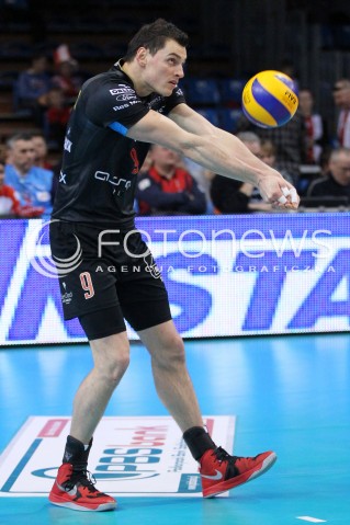  25.03.2013 RZESZOW SIATKOWKA PLUS LIGA 2012/2013 MEN VOLLEYBALL POLAND POLISH PLUSLIGA LEAGUE SEASON 2012/2013 MECZ ASSECO RESOVIA RZESZOW - DELECTA BYDGOSZCZ N/Z ZBIGNIEW BARTMAN SYLWETKA  