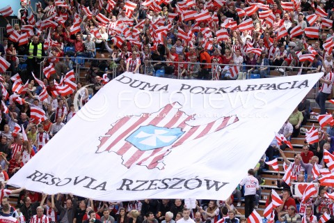  13.04.2013 RZESZOW SIATKOWKA PLUS LIGA 2012/2013 MEN VOLLEYBALL POLAND POLISH PLUSLIGA LEAGUE SEASON 2012/2013 FINAL 3. MECZ ASSECO RESOVIA RZESZOW - ZAKSA KEDZIERZYN KOZLE N/Z BANER TRANSPARENT KIBICE DUMA PODKARPACIA RESOVIA RZESZOW  