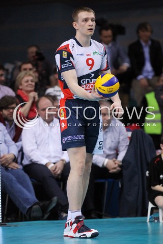  14.04.2013 RZESZOW SIATKOWKA PLUS LIGA 2012/2013 MEN VOLLEYBALL POLAND POLISH PLUSLIGA LEAGUE SEASON 2012/2013 FINAL 4. MECZ ASSECO RESOVIA RZESZOW - ZAKSA KEDZIERZYN KOZLE N/Z LUKASZ WISNIEWSKI SYLWETKA  