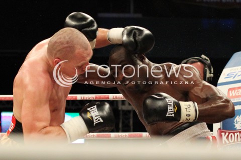  20.04.2013 RZESZOW BOKS BOXING GALA BOKSU WOJAK BOXING NIGHT W RZESZOWIE N/Z KRZYSZTOF GLOWACKI TAYLOR MABIKA  
