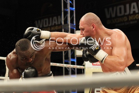  20.04.2013 RZESZOW BOKS BOXING GALA BOKSU WOJAK BOXING NIGHT W RZESZOWIE N/Z KRZYSZTOF GLOWACKI TAYLOR MABIKA  