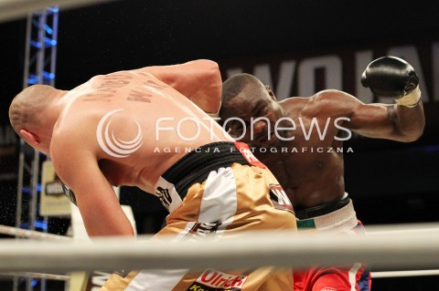  20.04.2013 RZESZOW BOKS BOXING GALA BOKSU WOJAK BOXING NIGHT W RZESZOWIE N/Z KRZYSZTOF GLOWACKI TAYLOR MABIKA  