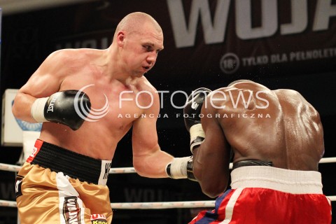  20.04.2013 RZESZOW BOKS BOXING GALA BOKSU WOJAK BOXING NIGHT W RZESZOWIE N/Z KRZYSZTOF GLOWACKI TAYLOR MABIKA  