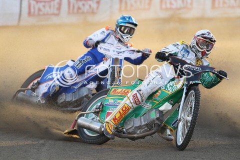  21.04.2013 RZESZOW ZUZEL SPEEDWAY ENEA EKSTRALIGA PGE MARMA RZESZOW - DOSPEL WLOKNIARZ CZESTOCHOWA N/Z RAFAL SZOMBIERSKI (BIALY), JURICA PAVLIC (NIEBIESKI)  