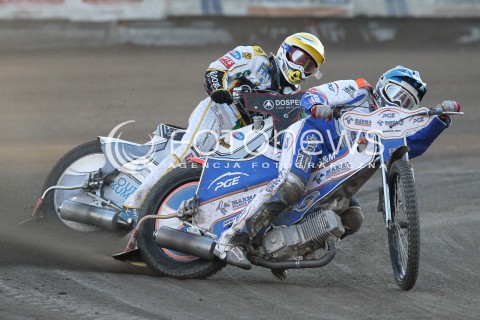  21.04.2013 RZESZOW ZUZEL SPEEDWAY ENEA EKSTRALIGA PGE MARMA RZESZOW - DOSPEL WLOKNIARZ CZESTOCHOWA N/Z RUNE HOLTA (ZOLTY), JURICA PAVLIC (NIEBIESKI)  