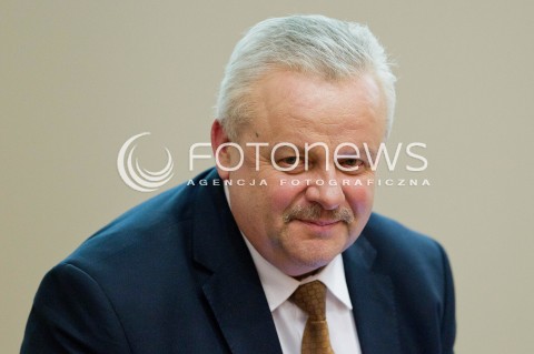  26.04.2012 RZESZOW SESJA NADZWYCZAJNA Z WNIOSKIEM O ODWOLANIE MARSZALKA WOJEWODZTWA PODKARPACKIEGO MIROSLAWA KARAPYTY N/Z MIROSLAW KARAPYTA MARSZALEK WOJEWODZTWA PODKARPACKIEGO  