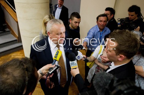  26.04.2012 RZESZOW SESJA NADZWYCZAJNA Z WNIOSKIEM O ODWOLANIE MARSZALKA WOJEWODZTWA PODKARPACKIEGO MIROSLAWA KARAPYTY N/Z MIROSLAW KARAPYTA MARSZALEK WOJEWODZTWA PODKARPACKIEGO  